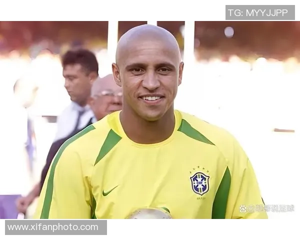 足球球星素质全面解析:技术、身体、心理与领导力的完美融合 足球球星素质全面解析:技术、身体、心理与领导力的完美融合